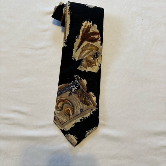 Lord & Taylor Tie 100% Silk Short 54” x 3.5” Handmade Necktie Black and Cream - Picture 4 of 9